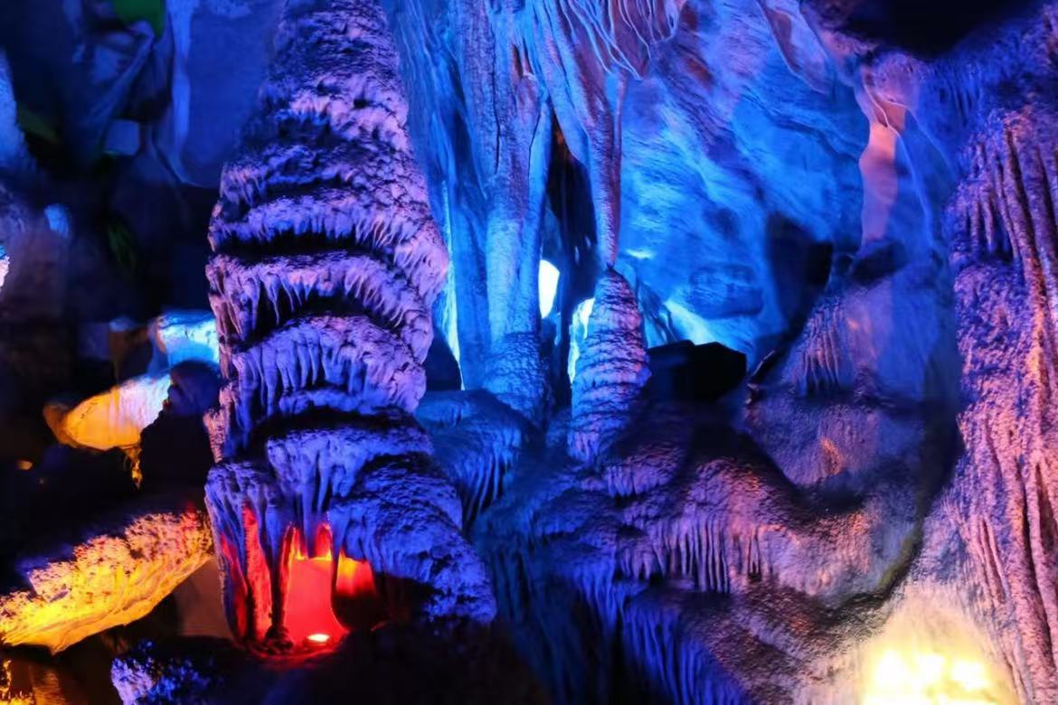 Kongshan White Cloud Cave